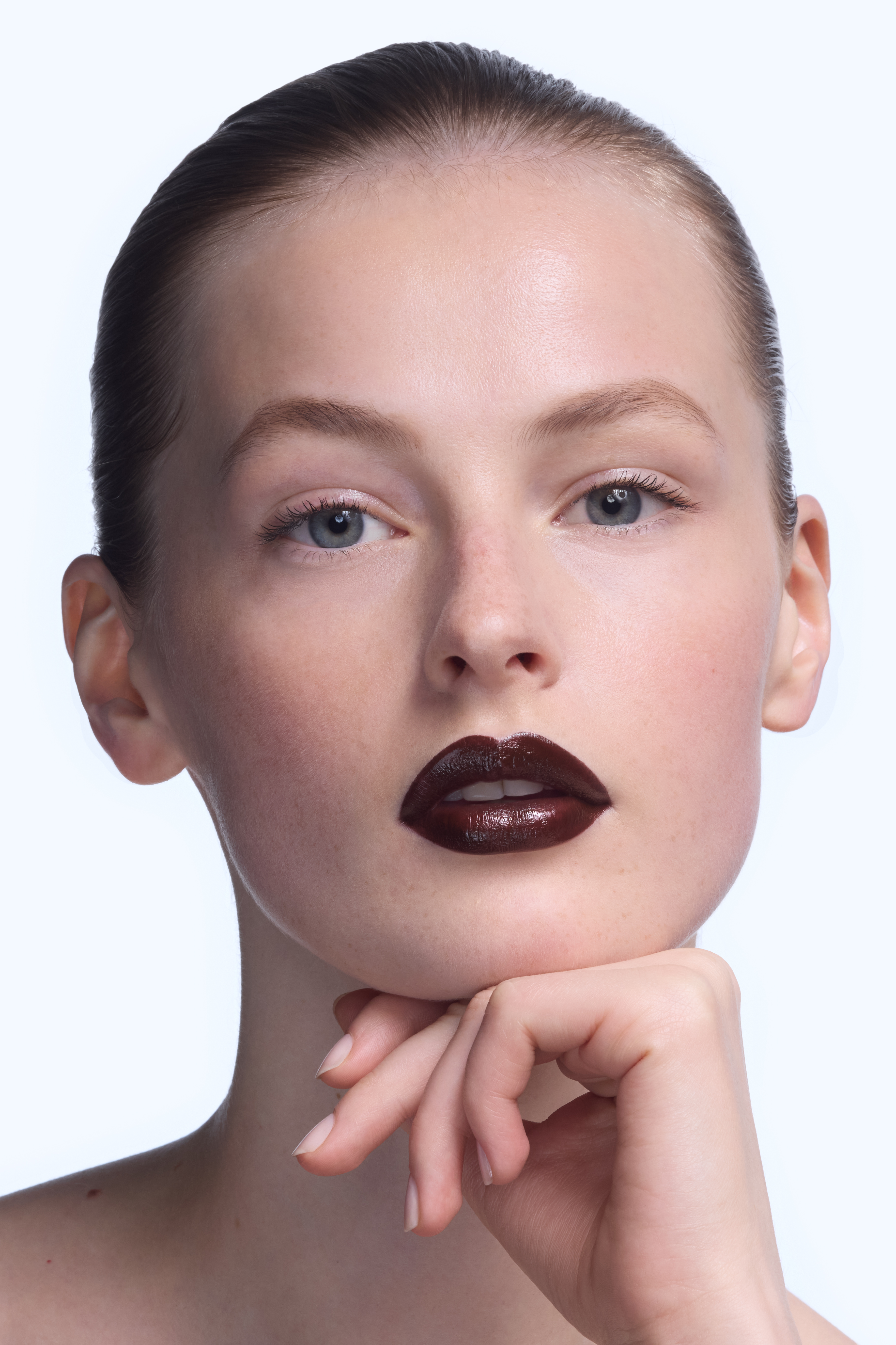 Retouche photo beauté et étalonnage vidéo Louboutin Beauté